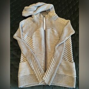 Lululemon BNWOT Soft Gray Full Zipper Hooded Jacket 🩶